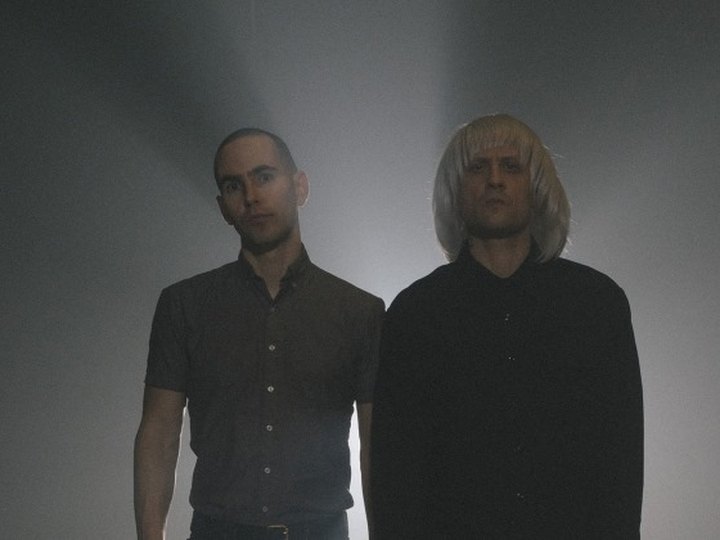 191026 - STREET SECTS (USA), TERRA TOMA (A)